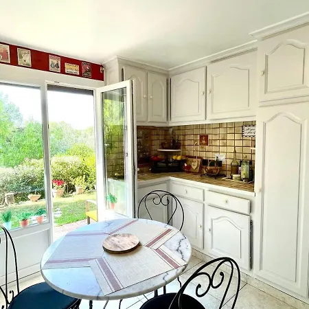 Jolie Maison Hauteur D'antibes Hébergement de vacances Antibes