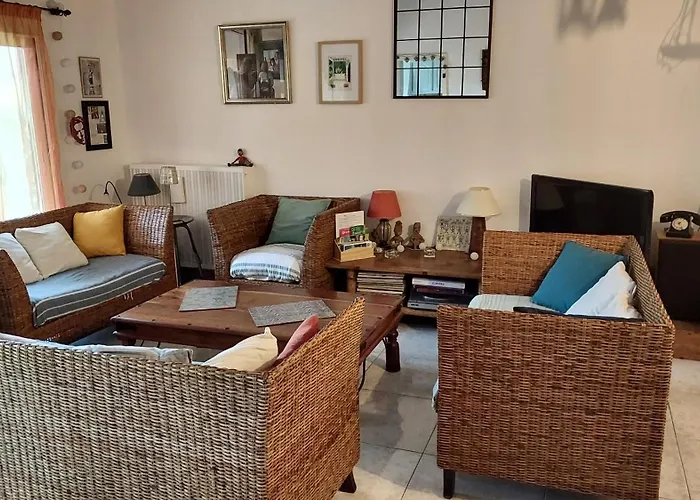 Jolie Maison Hauteur D'antibes Дом отдыха Антиб